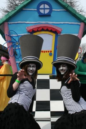 Cats party entertainers stilts street performers corporate events charity events themeed events