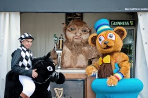 Street entertainers Ireland